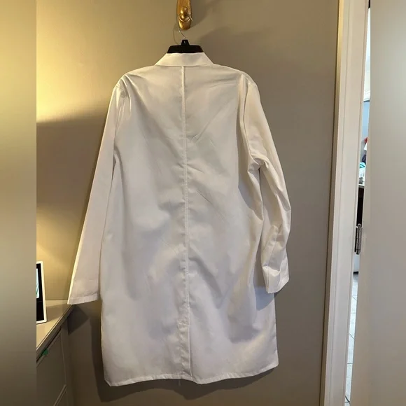 Women’s Classic Style Medical Coat, Size 16 - Picture 3 of 8